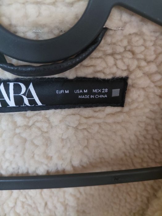 Елек екокожа Zara