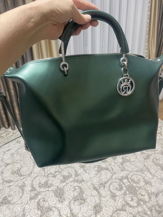 Сумочка женская в отличном состоянии