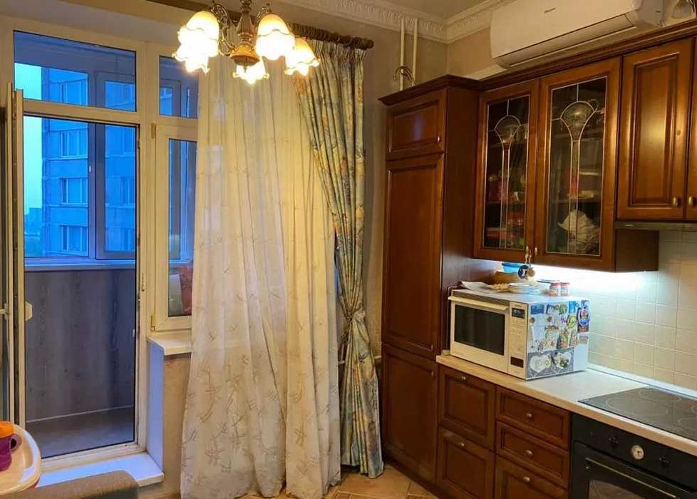 Дава се под наем Тристаен апартамент в Пловдив, Южен - 81 кв.м за 280.5 € - Снимка #2