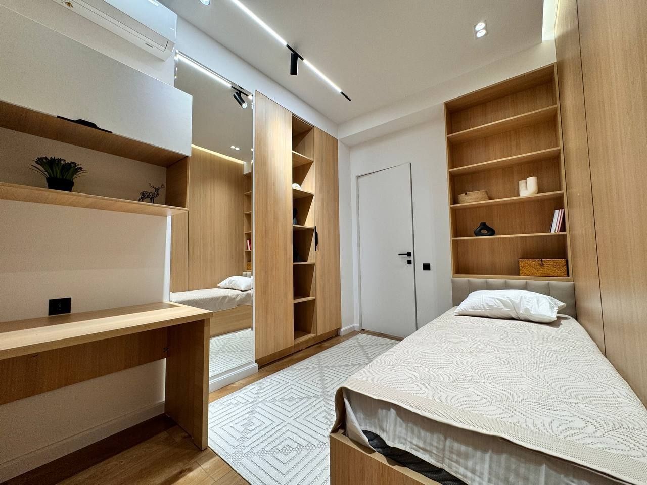 Продаётся квартира ЖК Prestige Gardens 4 комнатная