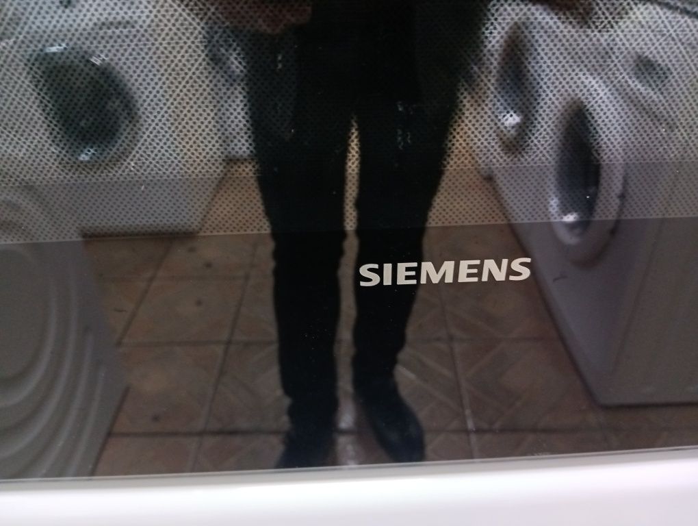 Иноксова фурна за вграждане Сименс Siemens с две години гаранция!