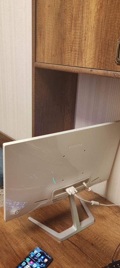Монетор Philips 24 дюима
