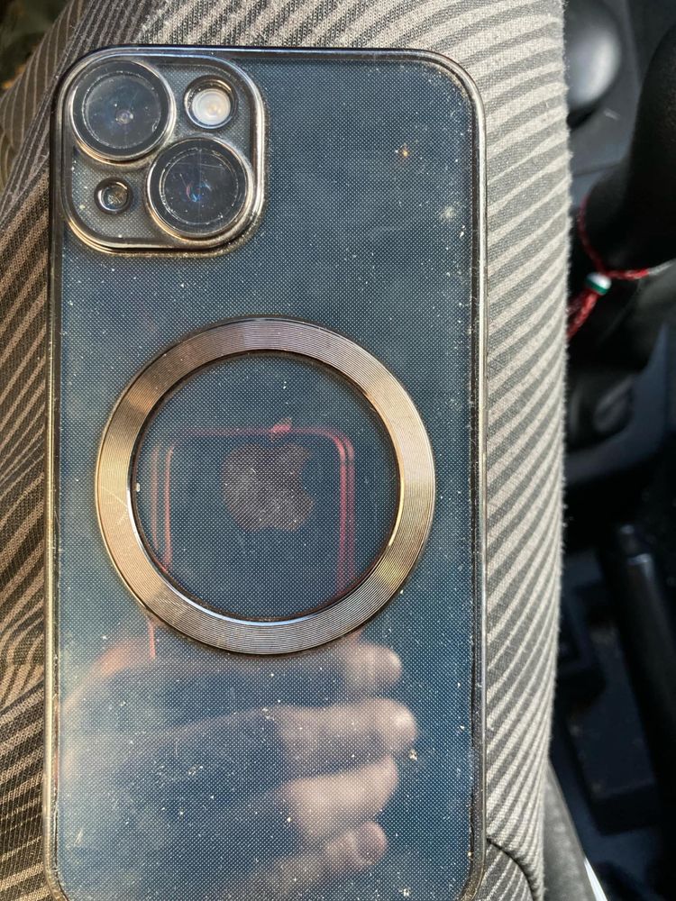 Продавам Iphone 14