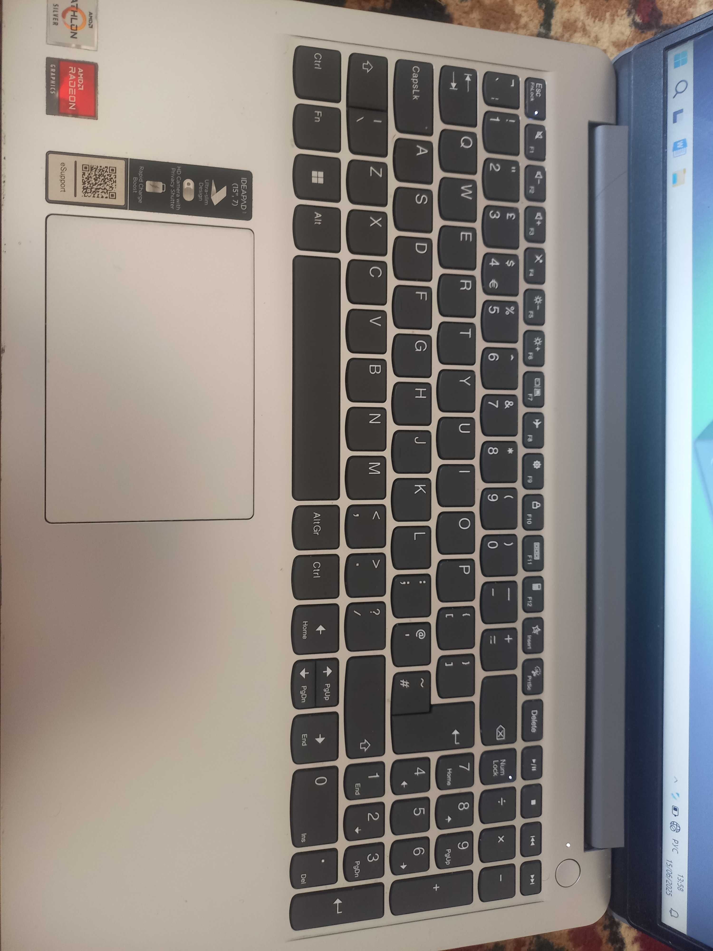 Noutbook Lenovo11¹ VG