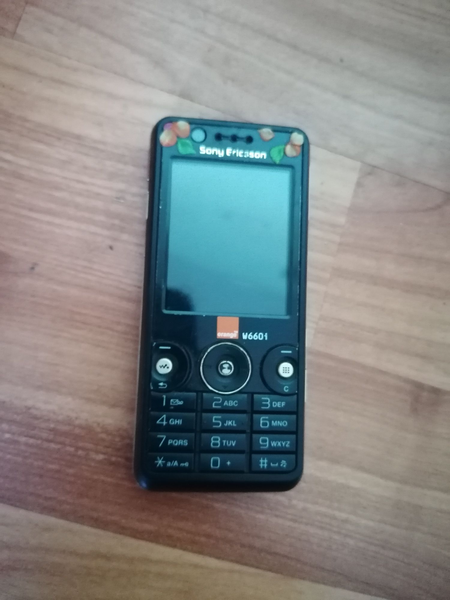 Vând Sony Ericsson w660i trimit și prin curier sau posta