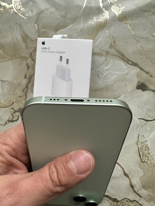 iPhone 15 Green stare impecabila