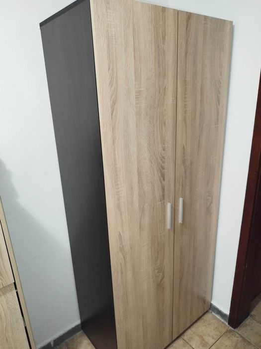 Малък гардероб за антре, коридор или спалня