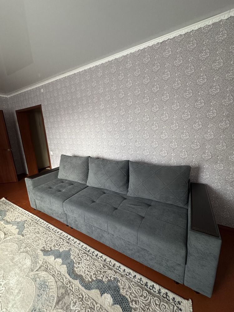 Продам диван 2,7 в отлином состоянии