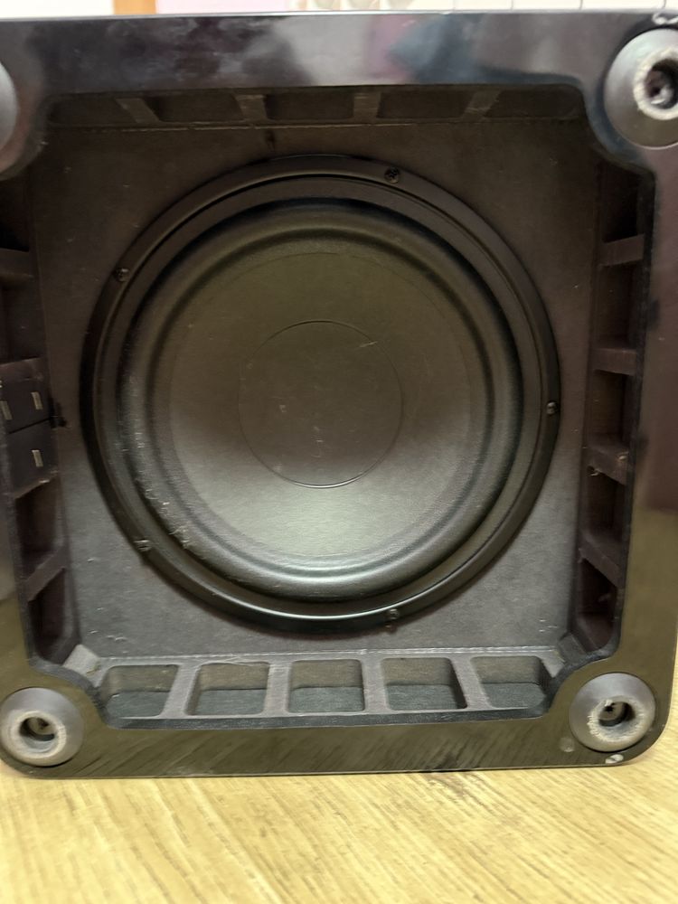 Като нов Harman Kardon Мощен Subwoofer TS11
