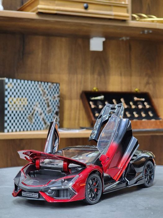Lamborghini Revuelto металлическая модель автомобиля