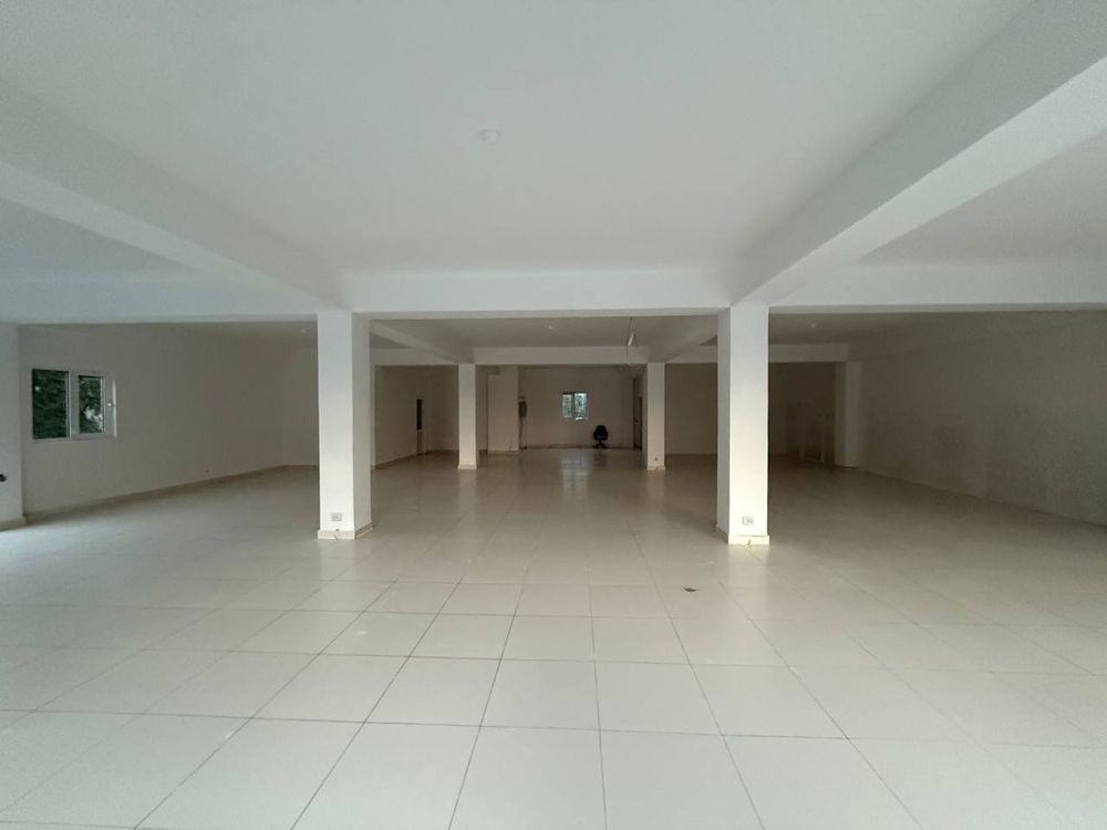 Сдается в Аренду 2 этаж Здания, 270м2. Первая линия. Open Space
