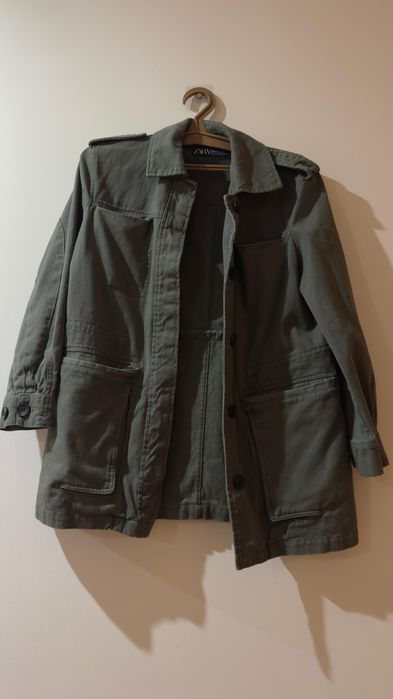 Продаю верхнюю одежду