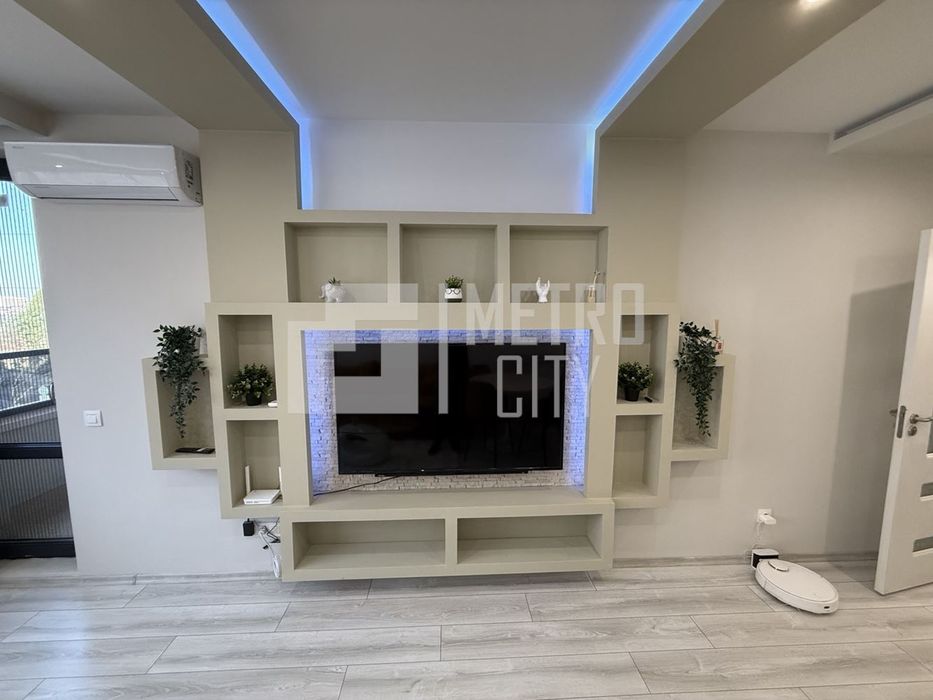 Дава се под наем Двустаен апартамент в София, Младост 2 - 73 кв.м за 700 € - Снимка #2