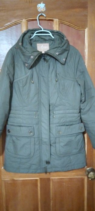 Продаётся женская куртка