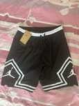pantaloni scurti jordan