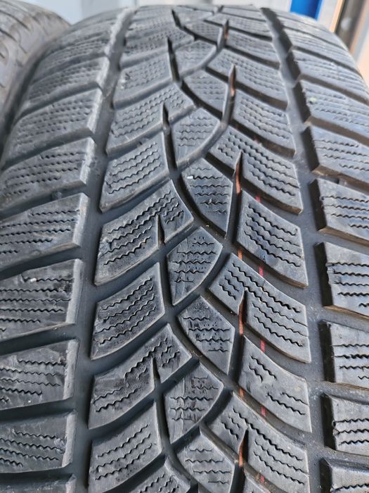 Vând anvelope second hand