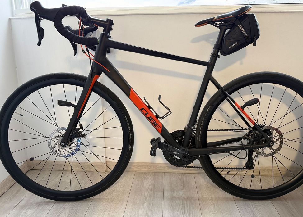 Bicicleta / Cursieră Cube Attain - stare impecabilă