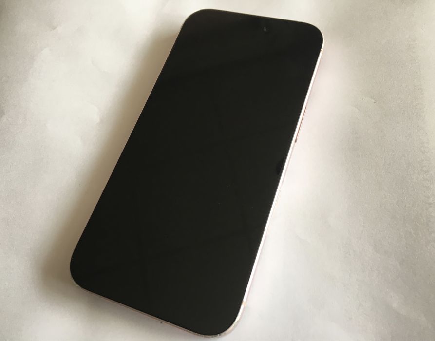 IPhkne 15 Pink  за части