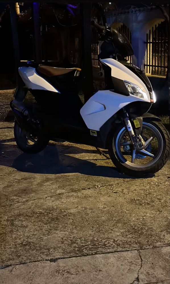 Aprilria sr 50 r
