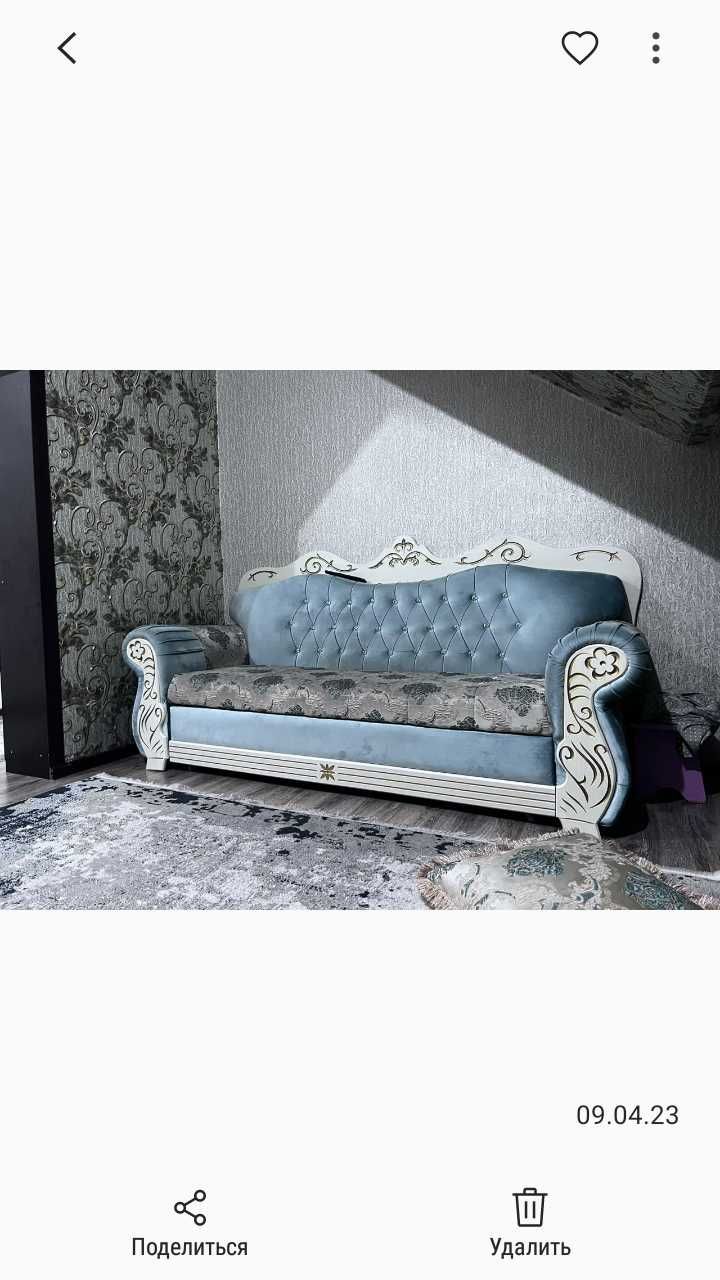 Мягкий королевский диван