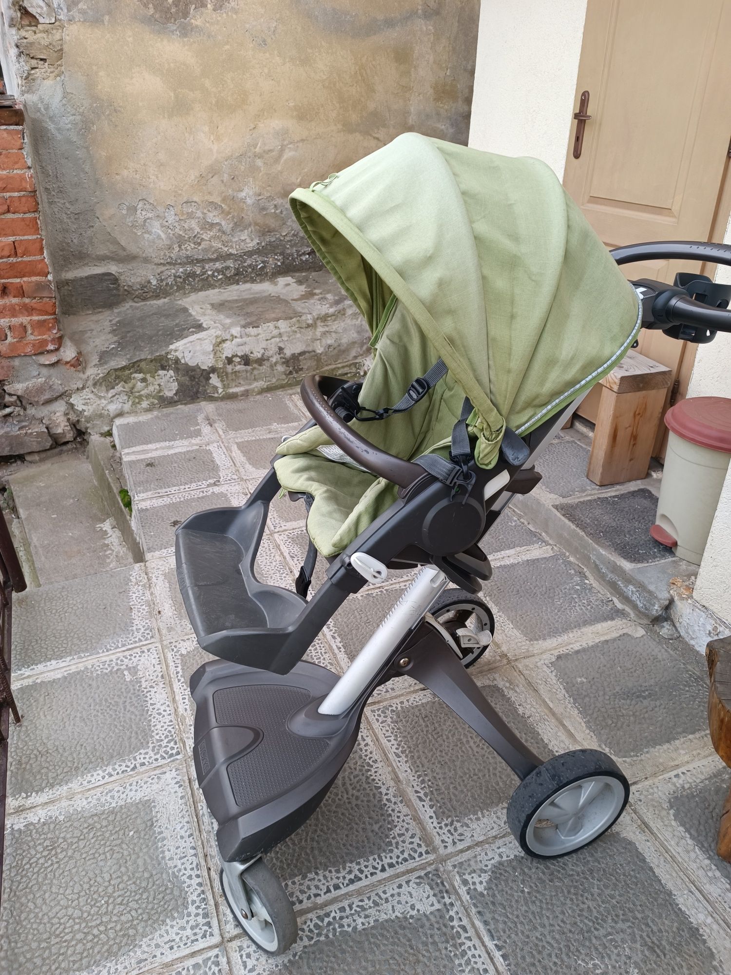 Бебешка количка Stokke