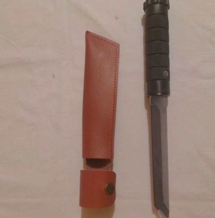 Cutit ieftin cu teaca