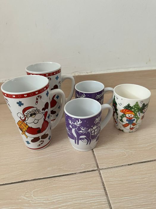 Căni cu tematica Craciun