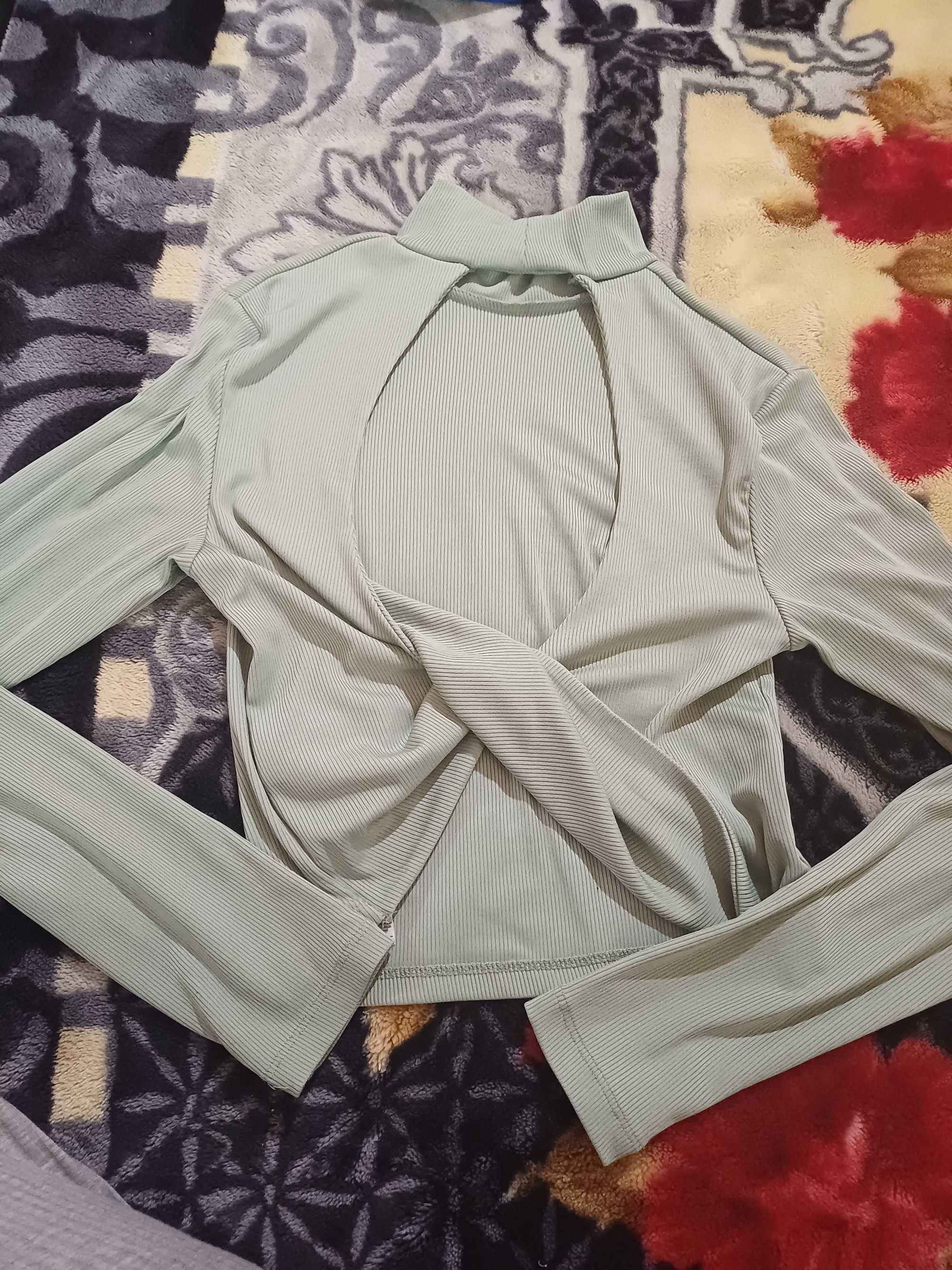 Bluza de vanzare scurta verde