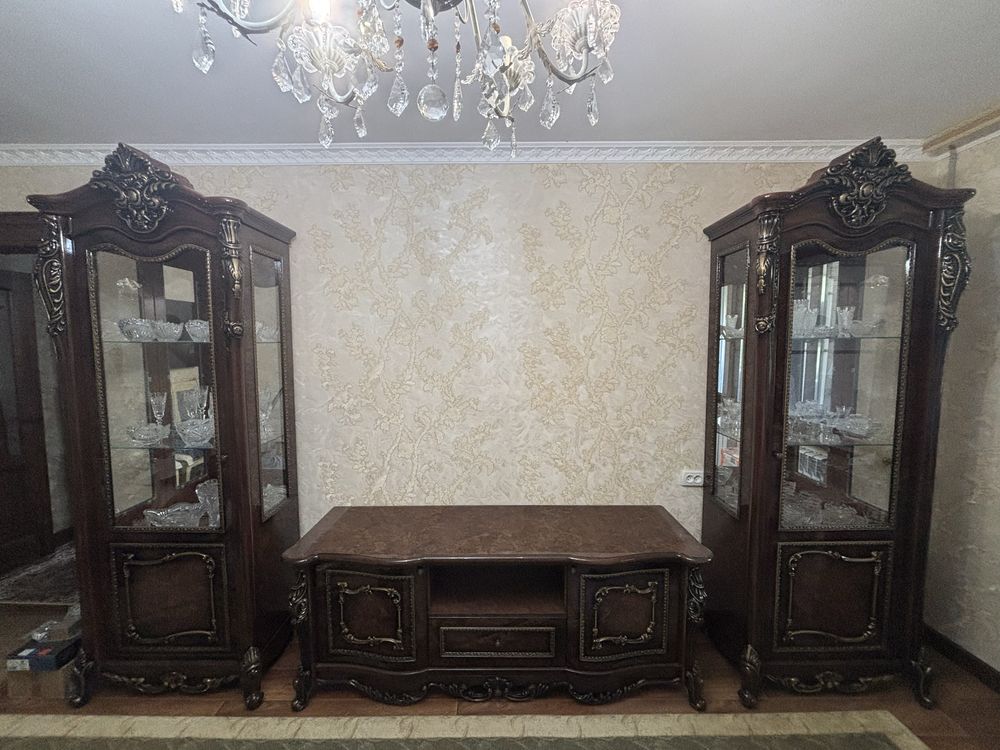 Продам стенку почти новая