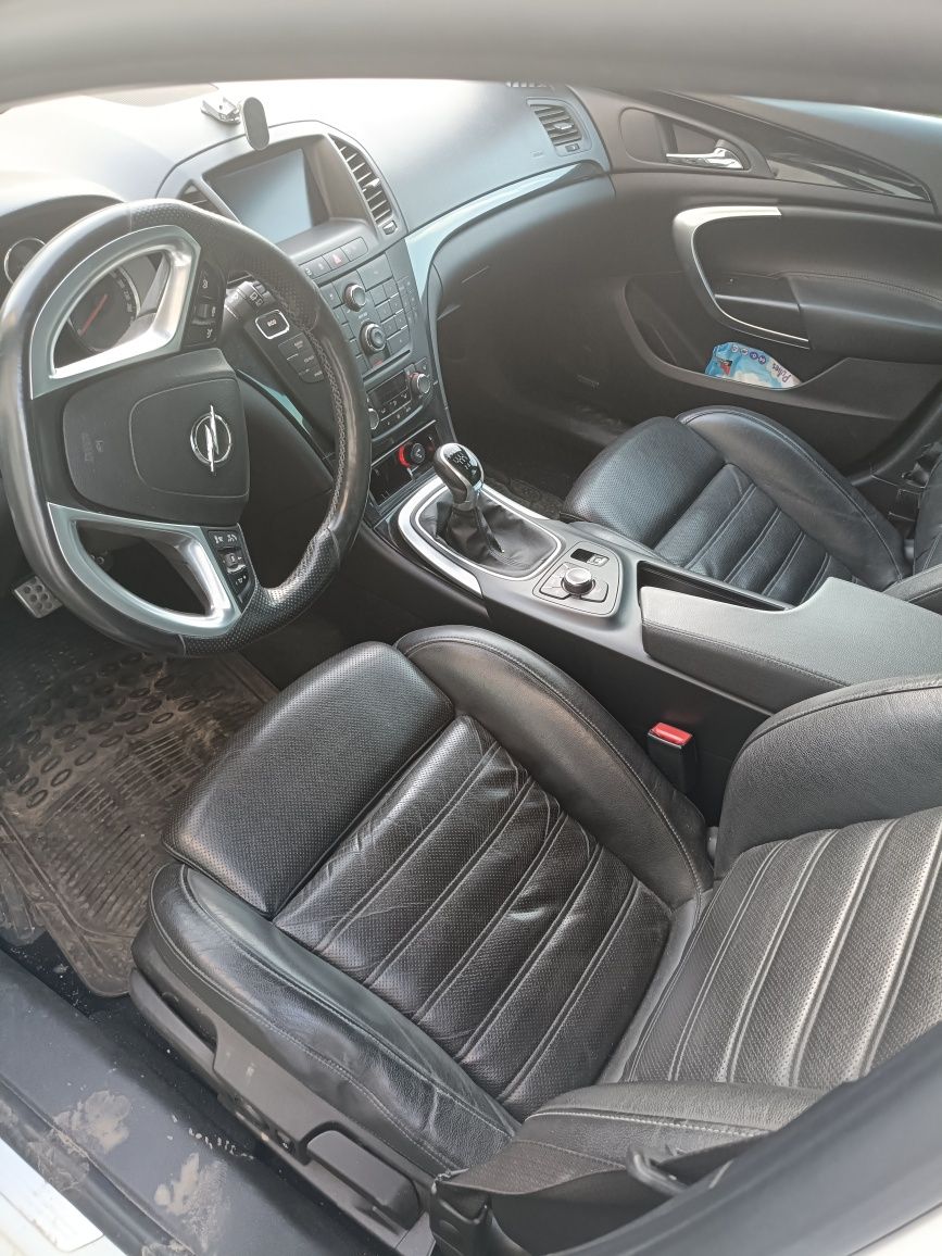 Vind Opel insignia