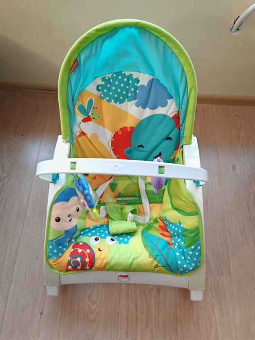 Бебeшки шезлонг Fisher price