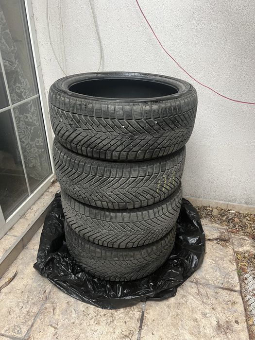 235/40 r20 Зимни гуми  Pirelli winter 2 scorpion
