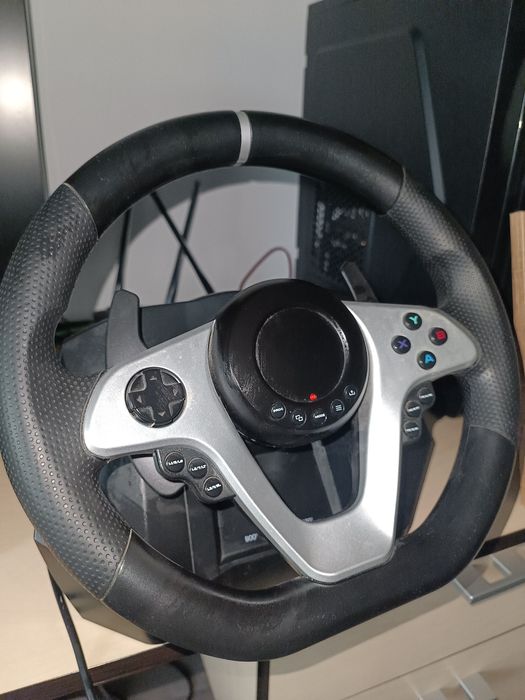 Volan gaming 900 grade