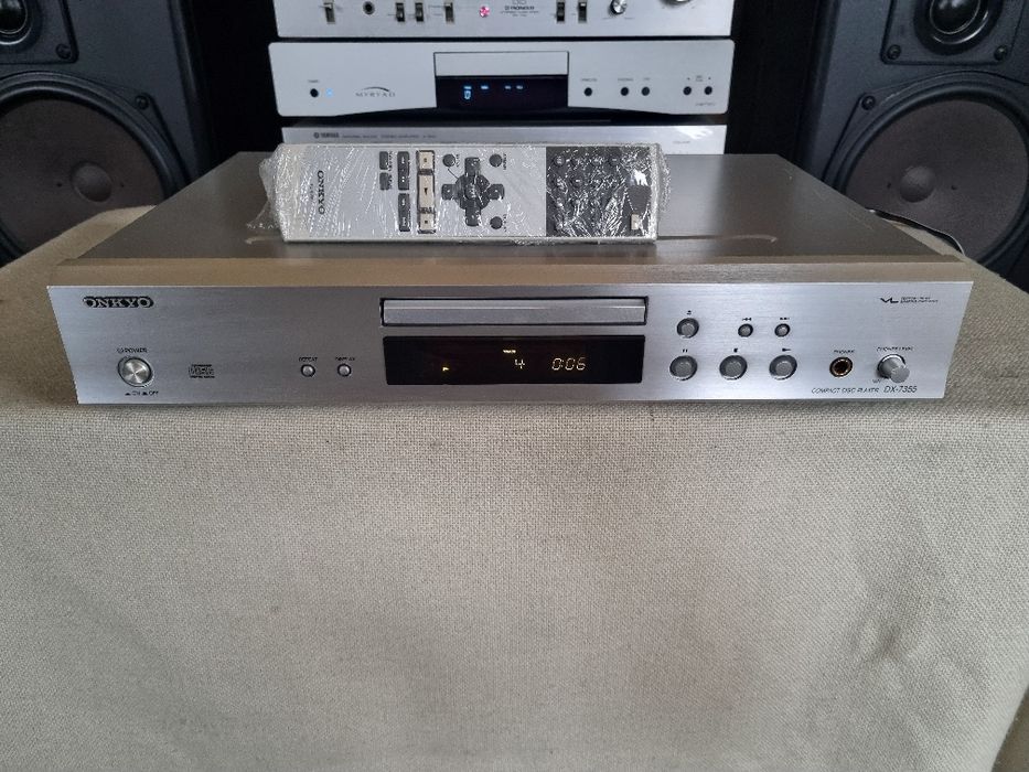 Cd Player Onkyo DX-7355. Telecomanda. Perfect functional. Impecabil.