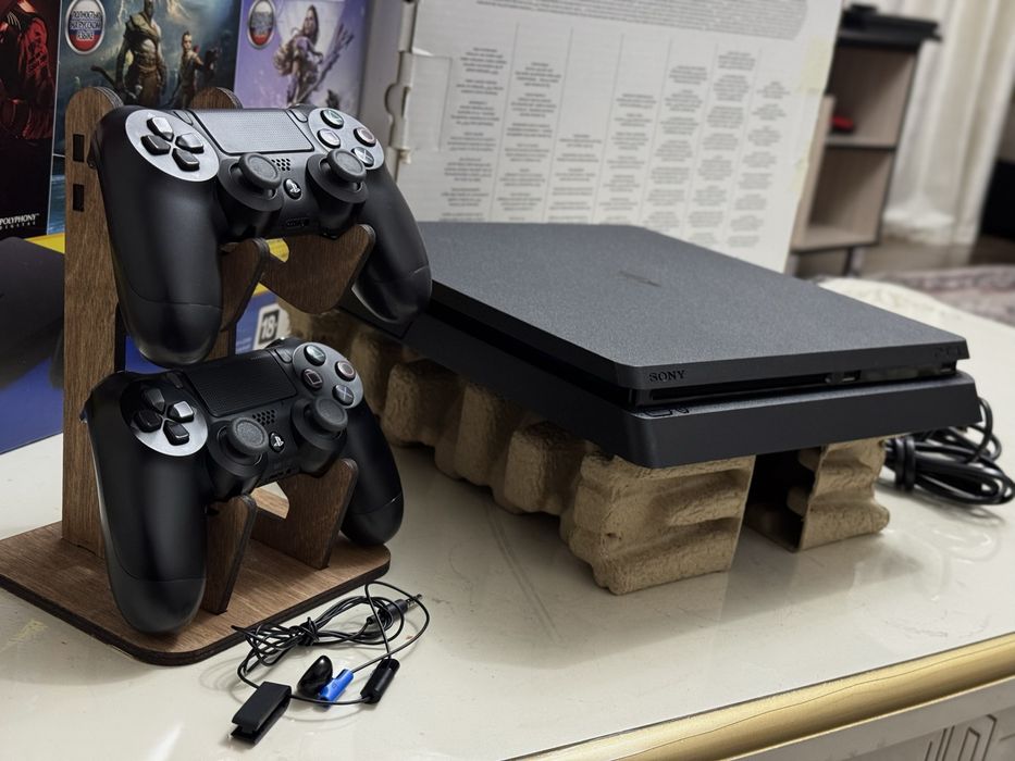 PS 4Slim (1TB) Новая Приставка | Два Джойстика/ Sony