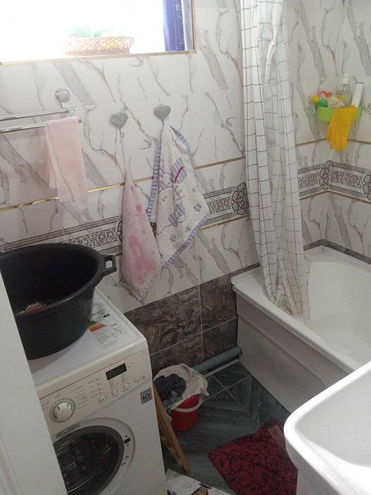 Продается квартира в банковском доме на массиве Хумоюн 3/1/4 + подвал