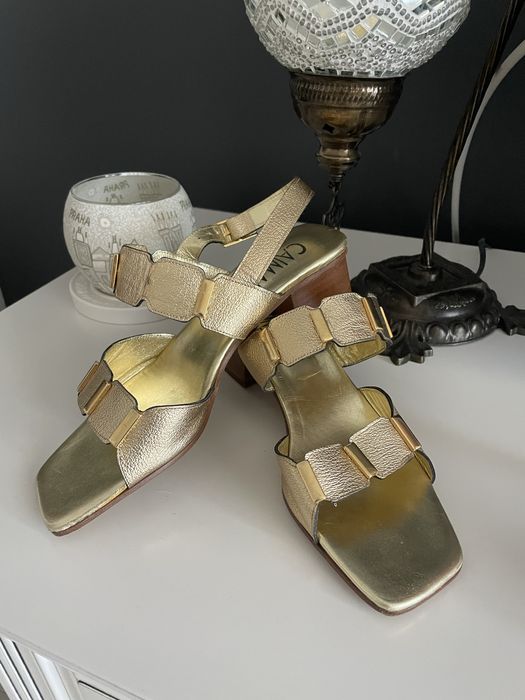 Sandale aurii din piele