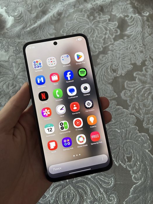 Samsung s24 fe почти новый