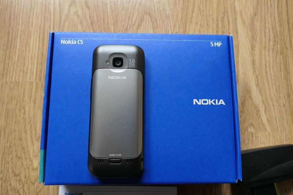 Nokia C5 Nou decodat orig Ungaria la cutie doar 36 min vorbit pe el