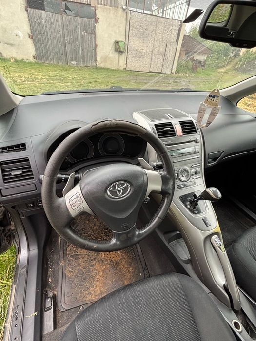 Toyota auris 2008 de vanzare pentru dezmembrari