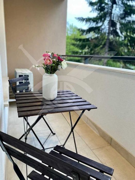 Дава се под наем Двустаен апартамент в София, Изток - 60 кв.м за 850 € - Снимка #1