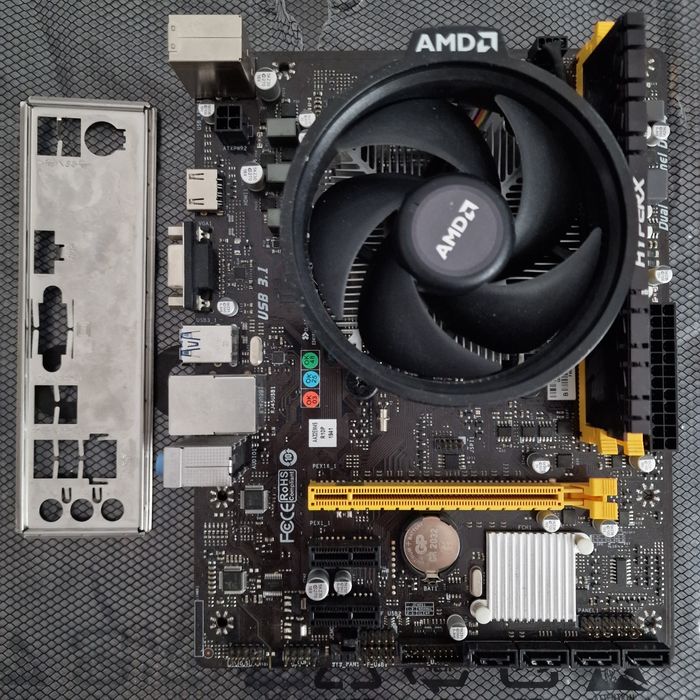 Kit PC Gaming Biostar A320MH + Ryzen 5 1500X + 1x8GB DDR4 Desktop