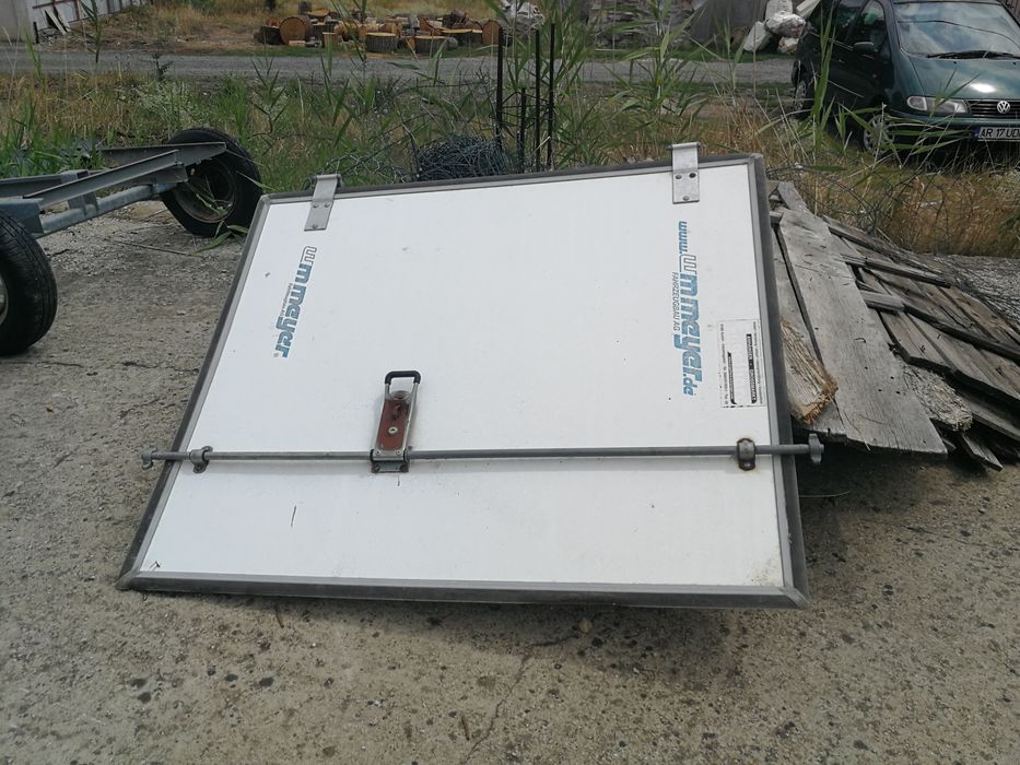 Remorcă închisă Wm Meyer 750kg