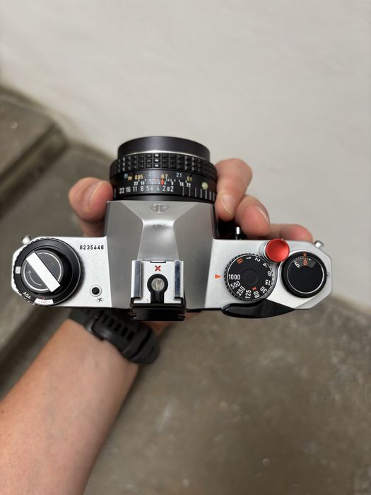 Pentax KX in stare bună cu CLA făcut plus obiectiv Pentax SMC 50mm f/2
