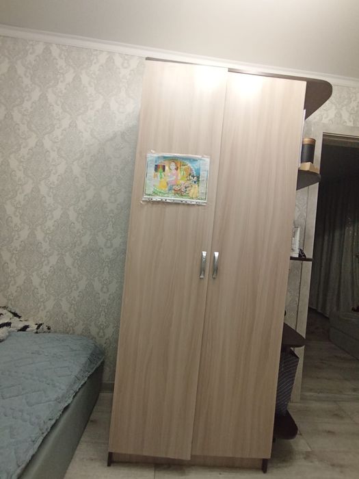 Продам , шкафы и комод !