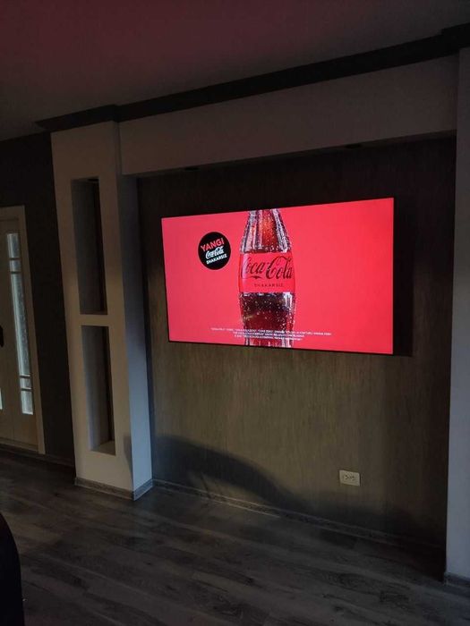 Евродом вдоль дороги,можно под отель