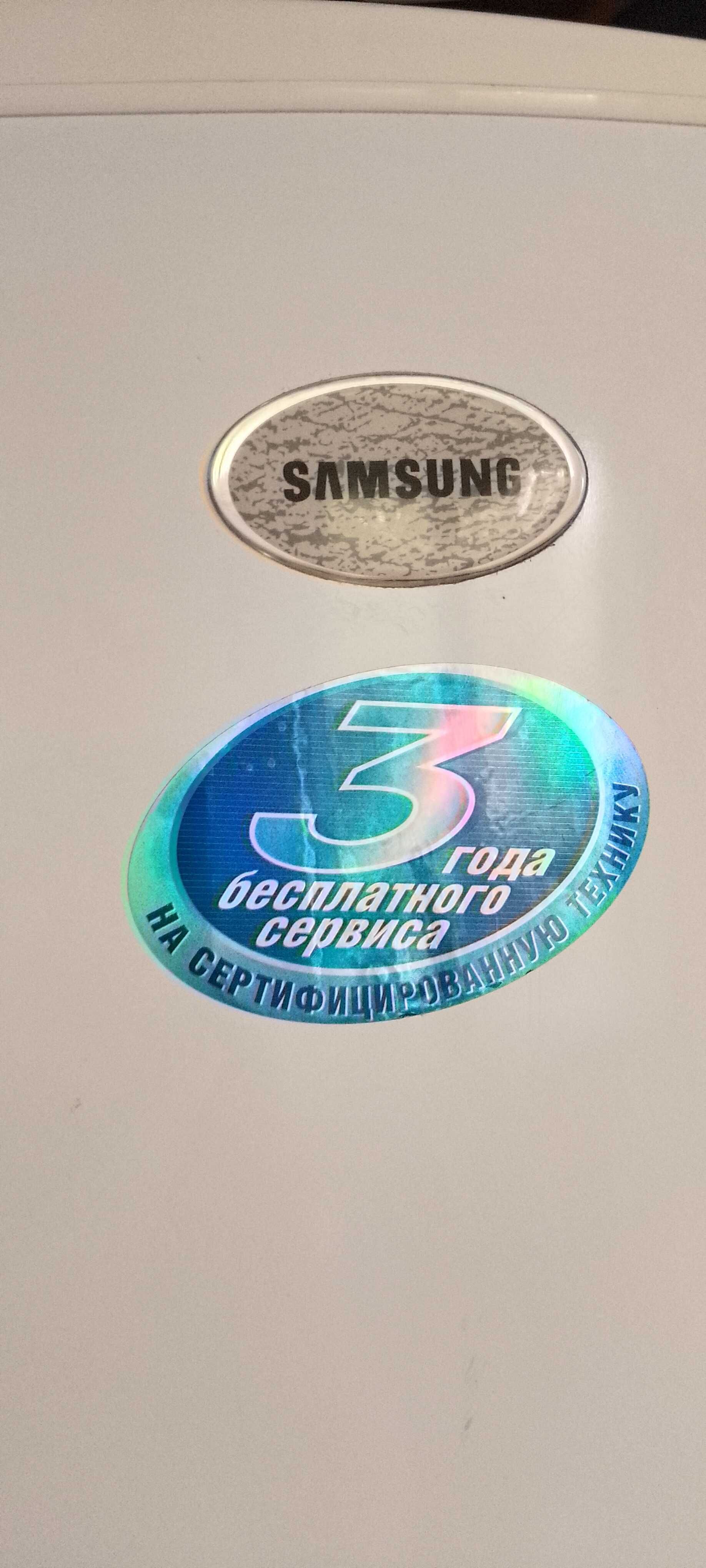 Холодильник б/у  "Самсунг"-samsung