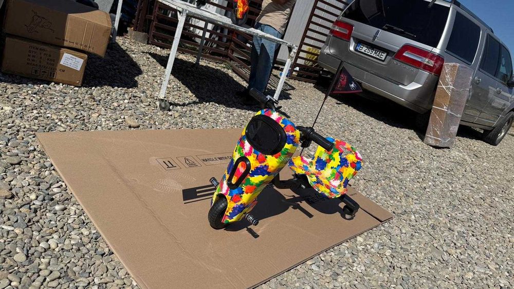 Tricicleta DRIFTURI electrică 360° pentru copii, Baterie 36V