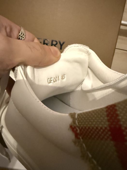 Burberry обувки 45 номер
