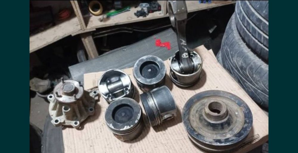 Piese din motor isuzu: npr , nkr , Dmax; excavator, kubota,takeuchi...